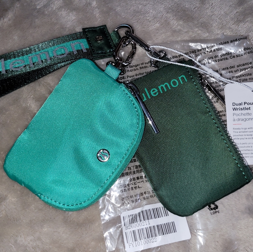 Lululemon Dual Wristlet Pouch Evergreen Hunter & Bright Green Rare authentic